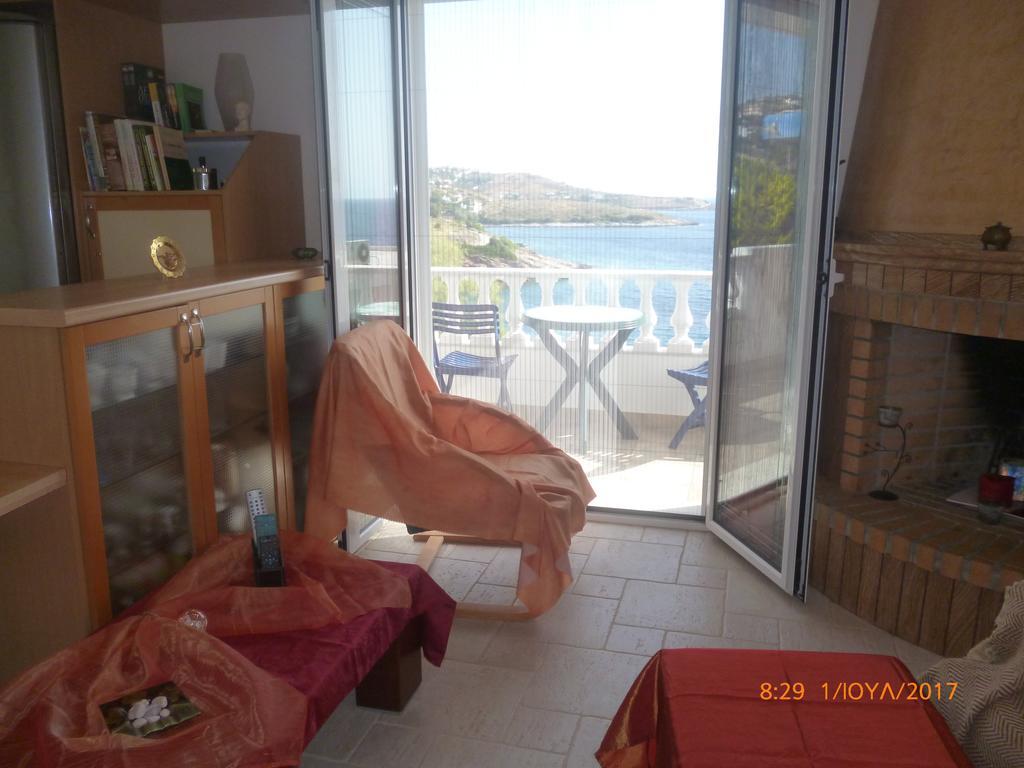 הוילה Vromopousi Perigiali Seaside מראה חיצוני תמונה
