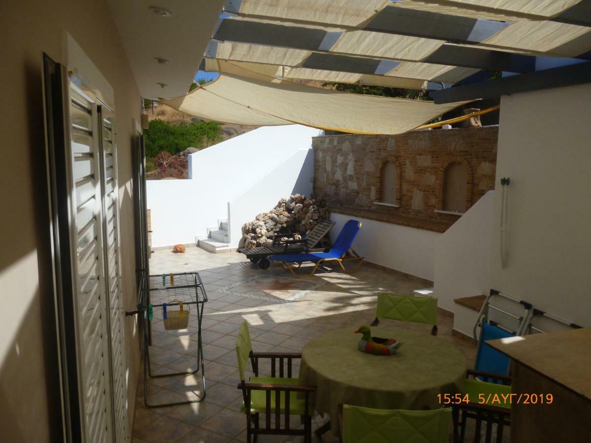 הוילה Vromopousi Perigiali Seaside מראה חיצוני תמונה